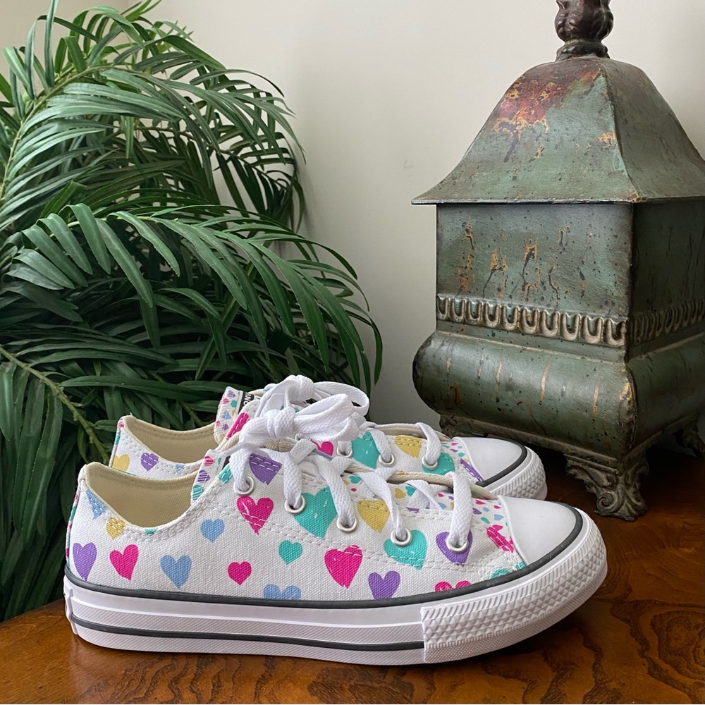 Converse Chuck Taylor All Star Hearts White Purple Multi Color Sneakers
